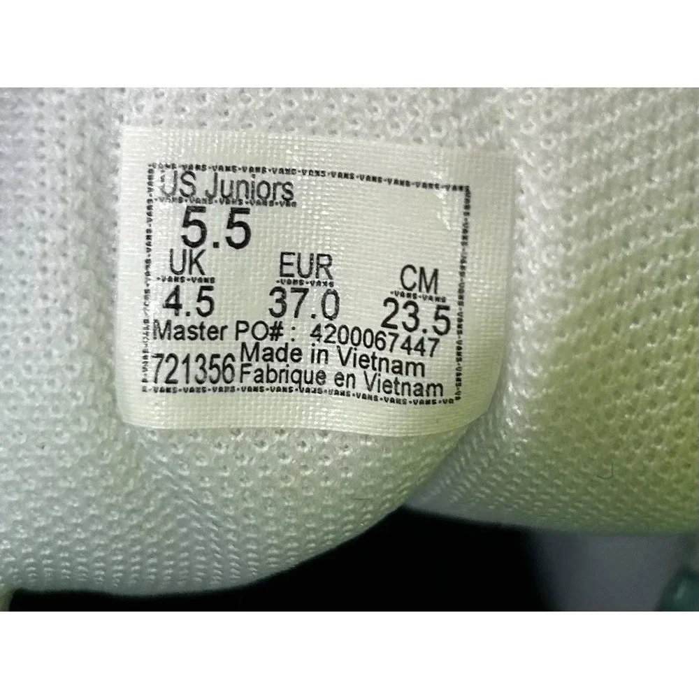 NWT Vans Off The Wall Old Skool Comfy Cush Skate Shoes Juniors Size 5.5 White